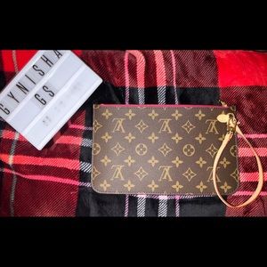 SOLD Louis Vuitton Neverfull GM Pouch